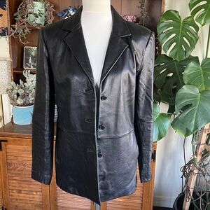 Vintage Jones New York Women's Black Leather Jacket M